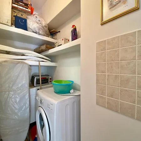 Piccolo Monolocale Accanto Al Duomo *